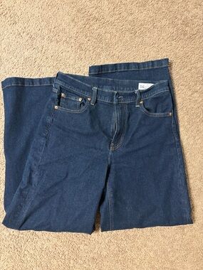 GAP High Rise Stride Wide Legged Jeans